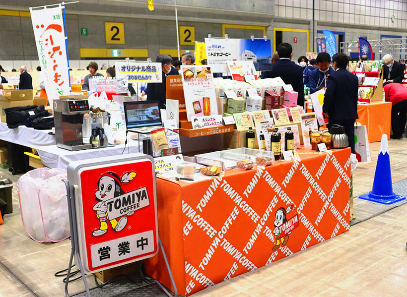 トミヤコーヒー、パウンドケーキ取り扱い開始　新規採用進む