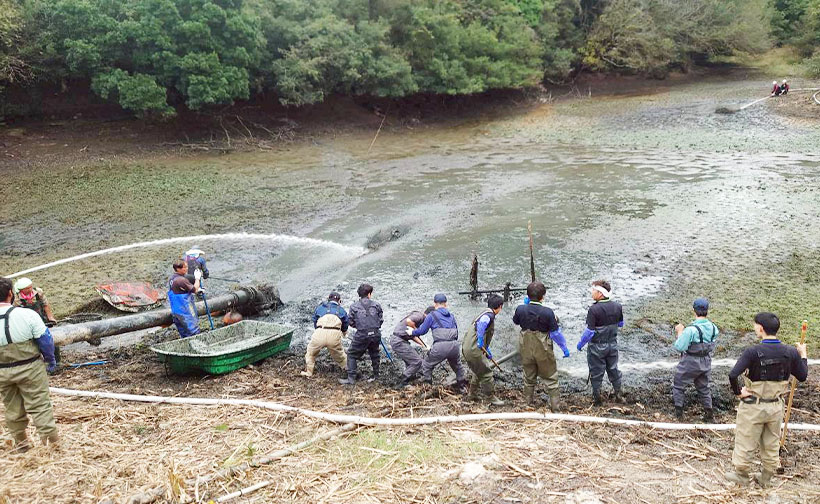 全国支社局ネットワーク特集：関西発＝一宮町漁協ら「かいぼり」　豊かな海づくり&hellip;
