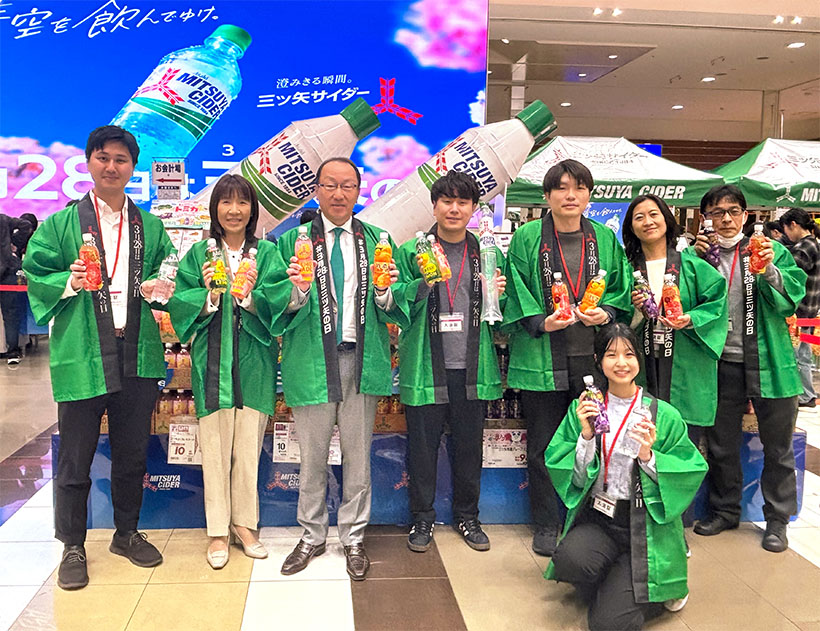 アサヒ飲料、「三ツ矢の日」を前に千葉で700本無料配布　供給回復で反転攻勢へ