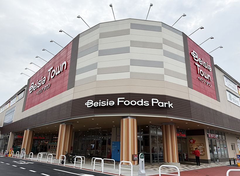 【速報】ベイシアタウン新狭山店　食品も都市部スタイルに　PB・惣菜で独自色