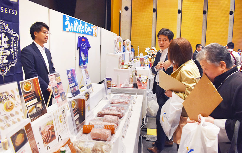 ネオテイク、佐渡展示会開催　初日から盛況に　観光シーズンに弾み