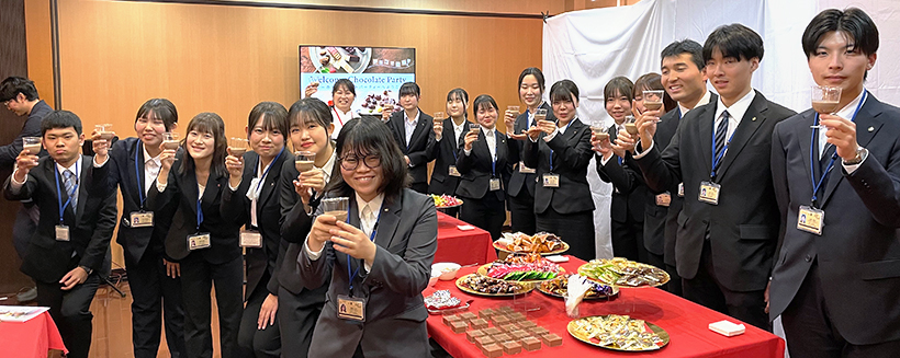 メリーチョコレートカムパニー、新入社員歓迎イベント　チョコで乾杯！
