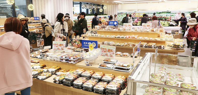 ダイエー、「KOHYOロサヴィア茨木店」オープン　駅下立地で即食強化