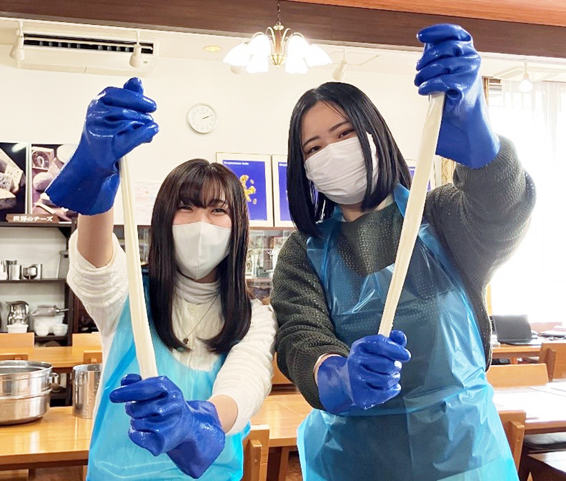 雪印メグミルク、アイデア大会最優秀賞学生をチーズ研究所に招待