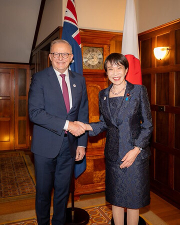 高市氏、日本の農産物売り込み＝豪首相に静岡産メロン贈呈【時事通信速報】