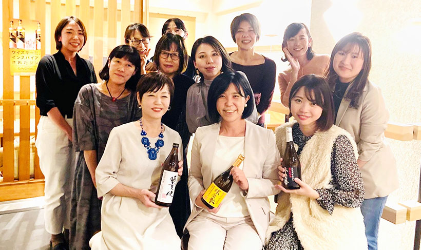 本格焼酎特集：広がる焼酎女子会　多様なテーマと組み合わせ　飲み方・料理楽しむ