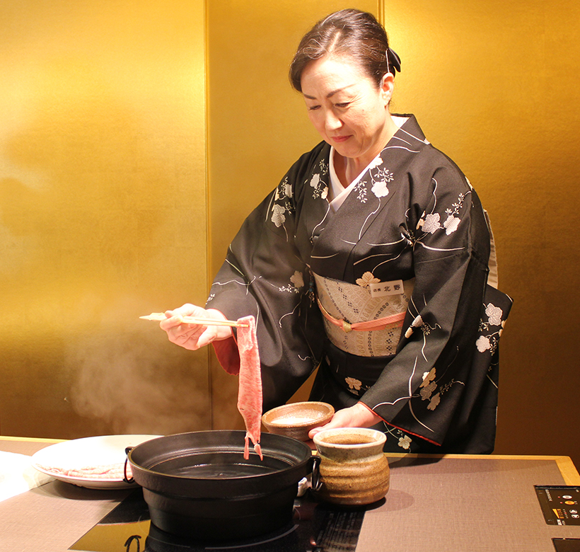 木曽路、加賀屋の食器1万枚継承　パートナーシップ本格始動