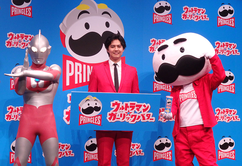 【速報】日本ケロッグ、「プリングルズ」ウルトラマンとコラボ