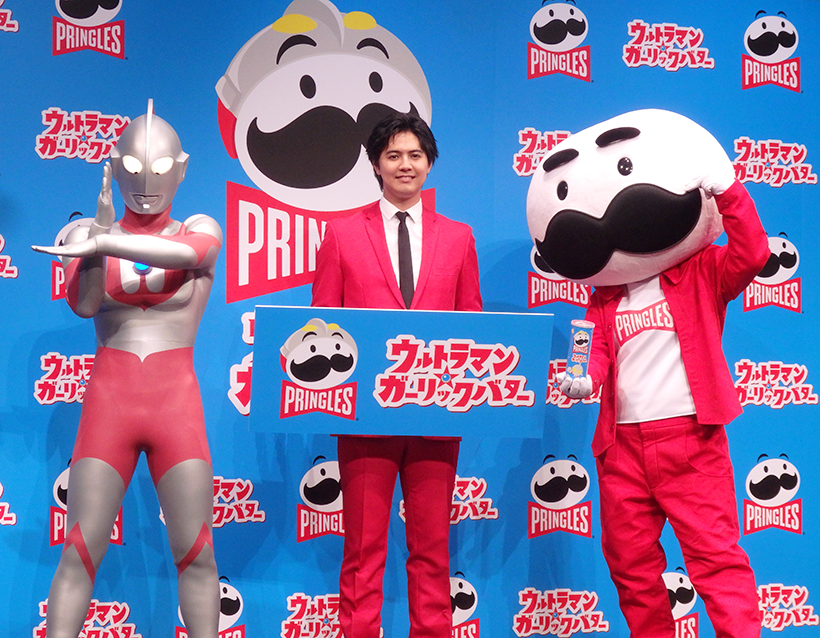 日本ケロッグ「プリングルズ」、ウルトラマンとコラボ