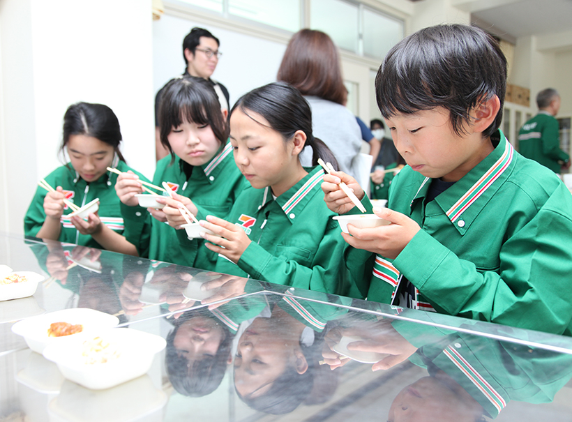 はくばく・セブン、北杜市で食育授業　「食育おにぎり」山梨・長野で発売へ