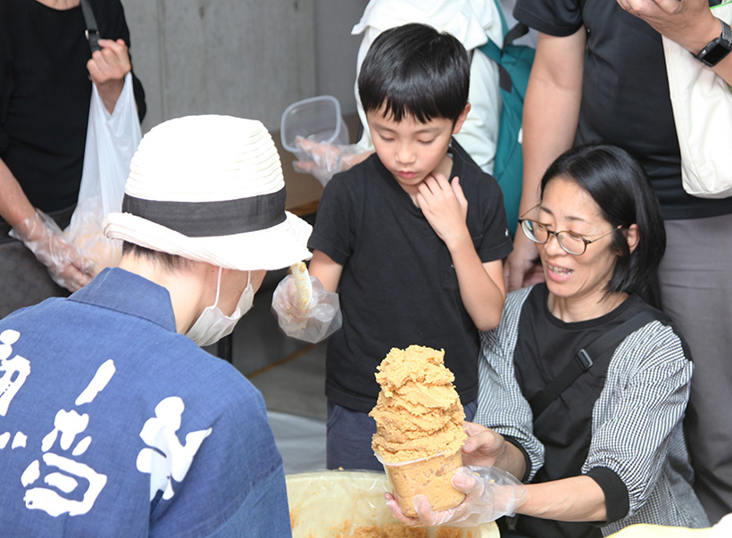 竹屋、恒例のみそプラザ大盛況