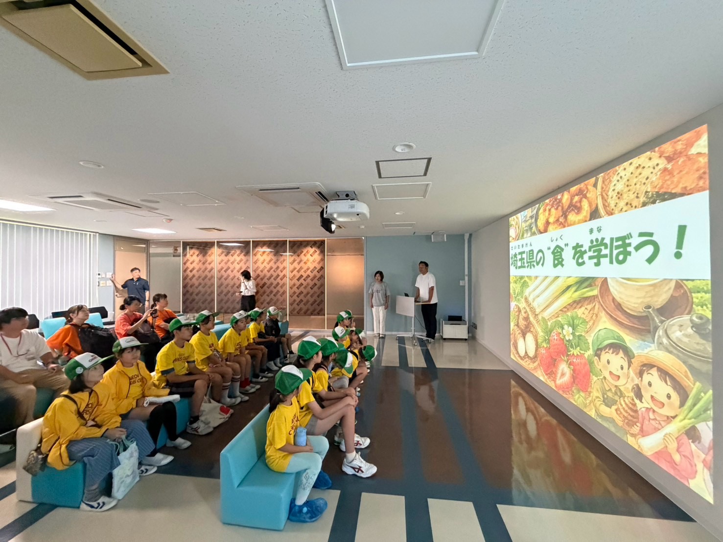 三菱食品、イオン・赤城乳業と食育イベント　小学生がアイス工場を見学